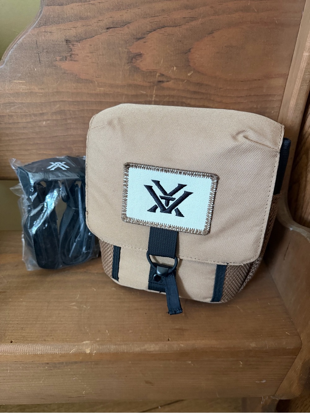 Vortex GlassPak Binocular Chest Harness Pack - Coyote Tan NWOT